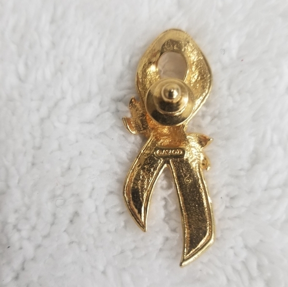 Avon Pink Ribbon Rose Vroich - Picture 2 of 3